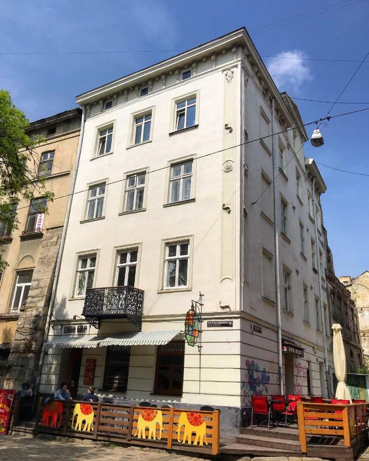 Vip Apartment Ploscha Rynok 리비프 외부 사진